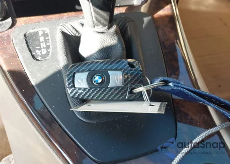 2007 BMW 335Xi из США, поврежденный, VIN WBAVD53587A007732